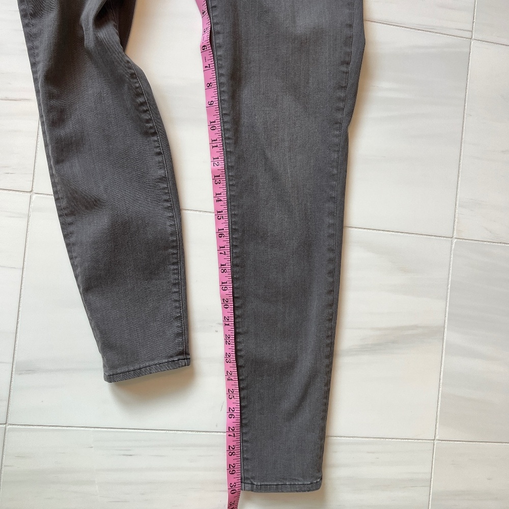 J Crew 8" Toothpick Size 29T - Picture 4 of 6